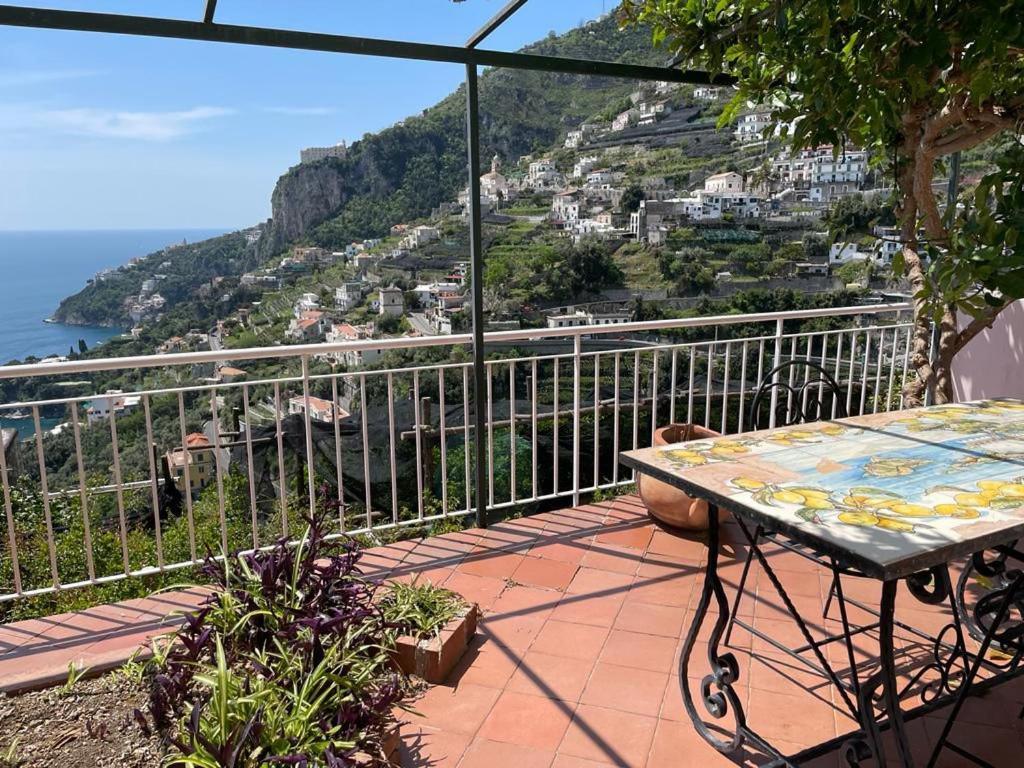 Appartamenti Da Giovanna Amalfi Eksteriør bilde